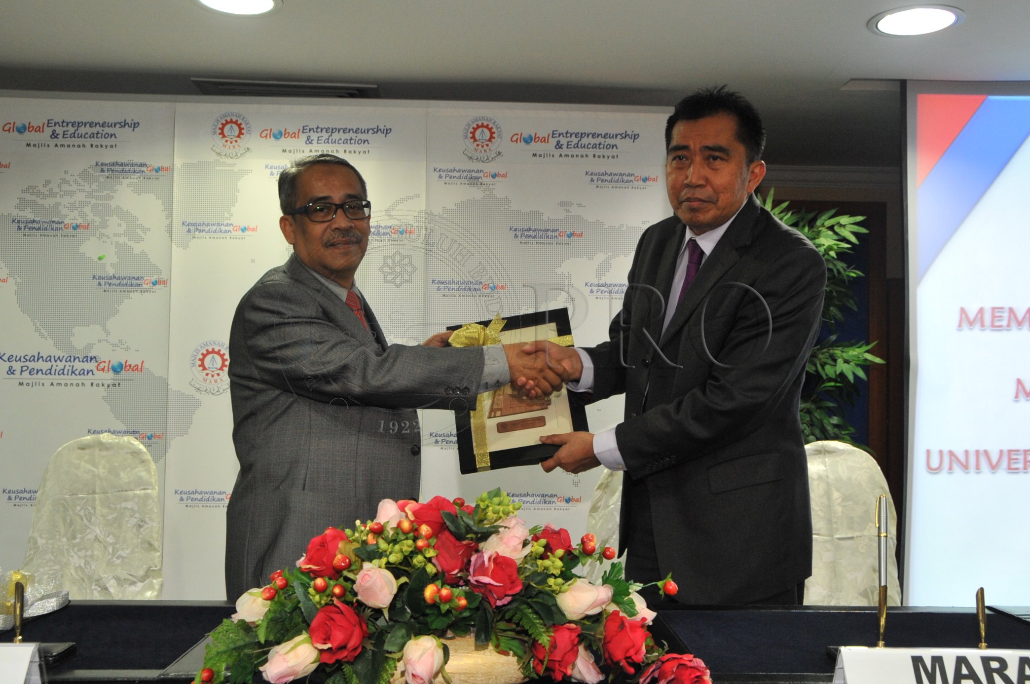 PRO 14 37 MARA PRO 4761